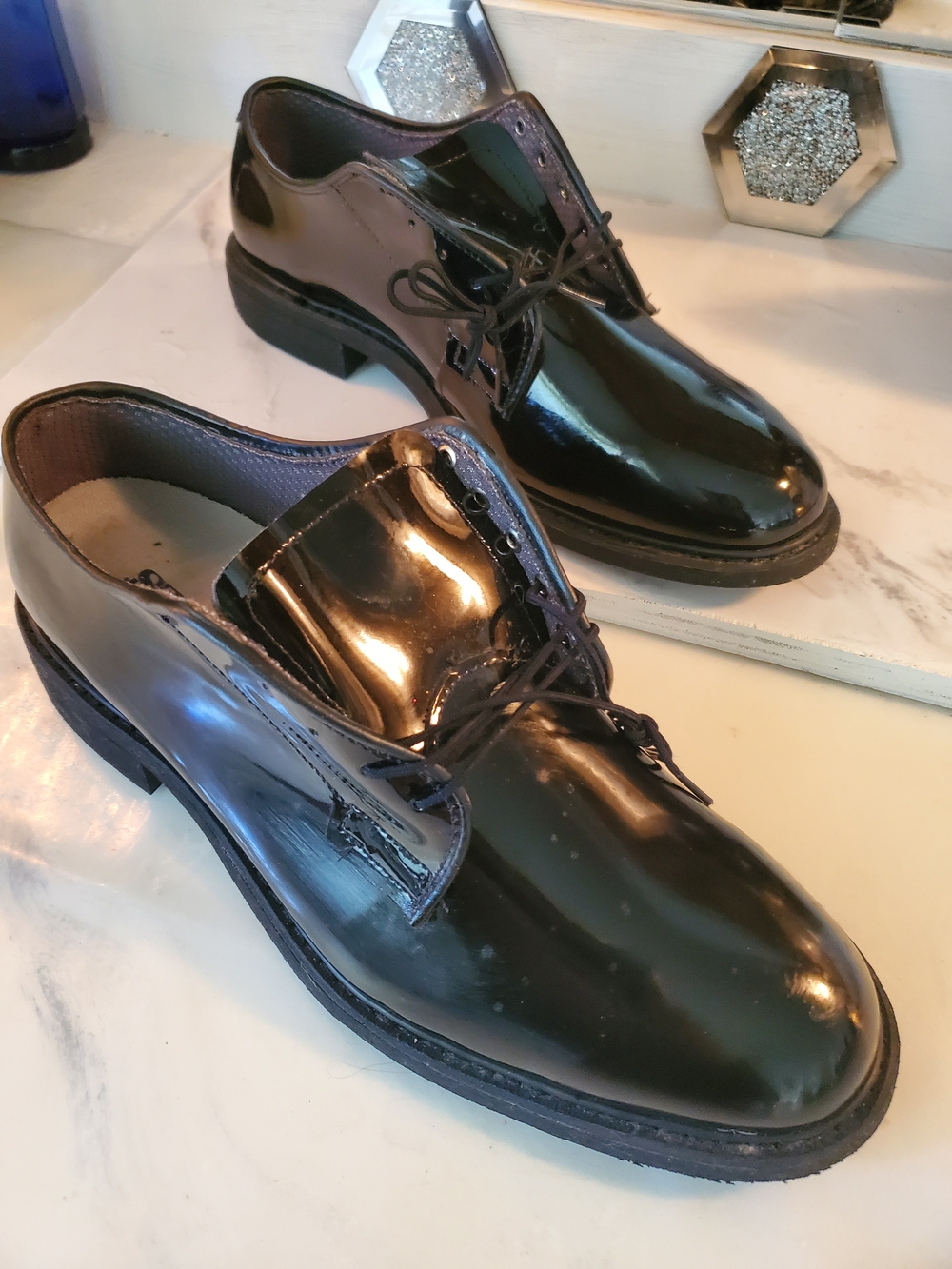 Bates Black Patent Leather Lace-Up Oxfords